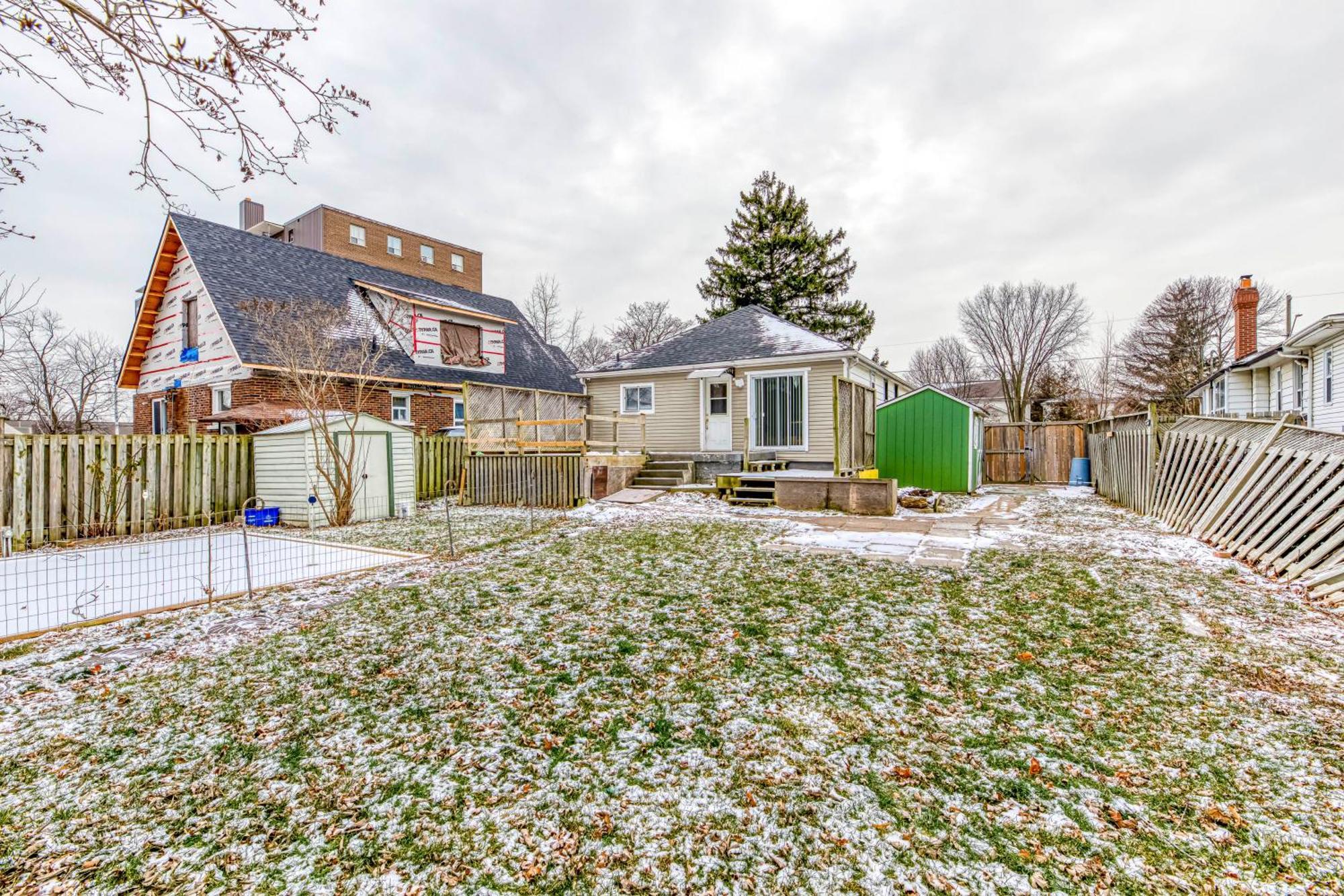 Tranquil Oasis In Lakeview *